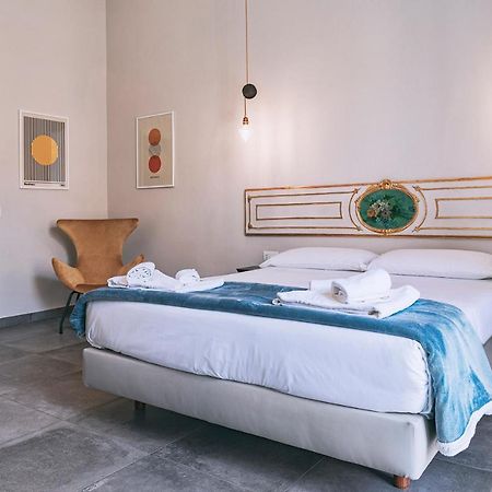 La Smorfia Hotel Наполи Екстериор снимка