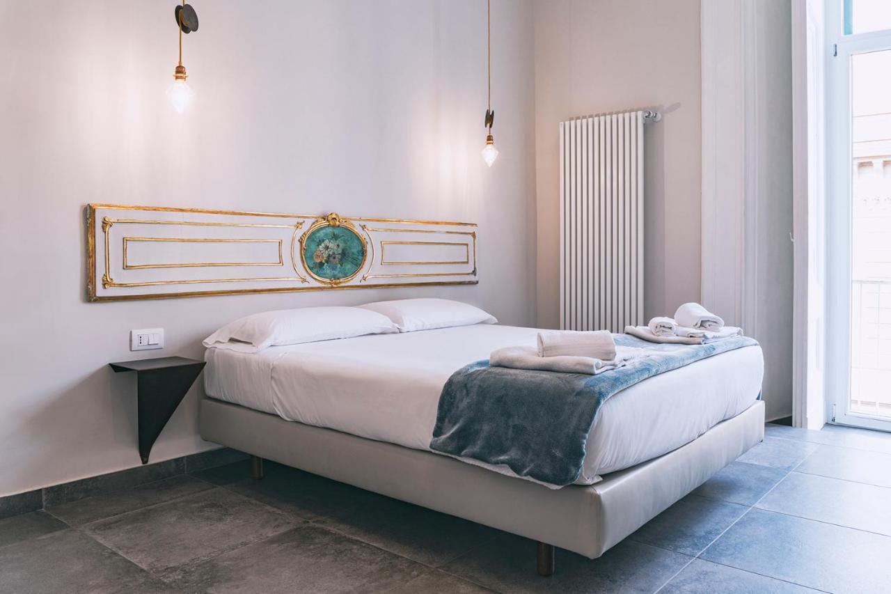 La Smorfia Hotel Наполи Екстериор снимка
